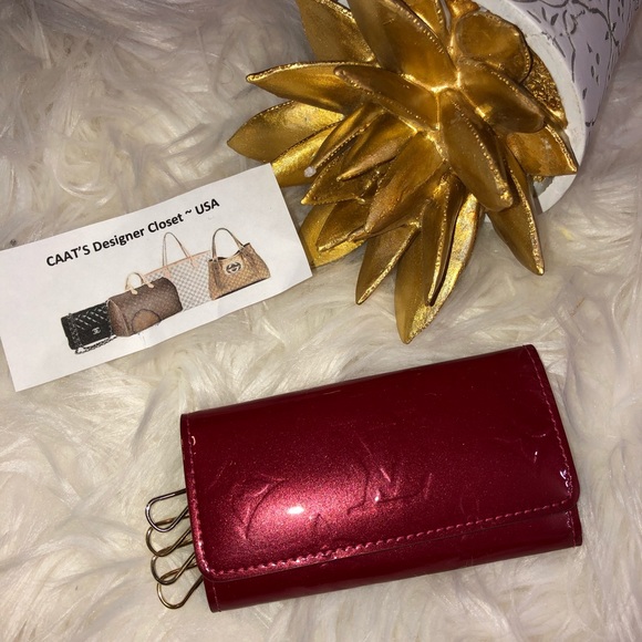 Louis Vuitton Accessories - LV Key Cles